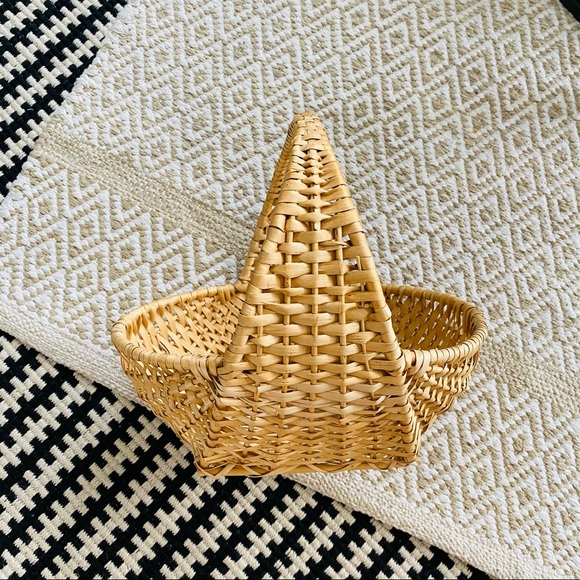 Woven Handmade Rattan Cradle Basket Home Decor - Picture 5 of 14